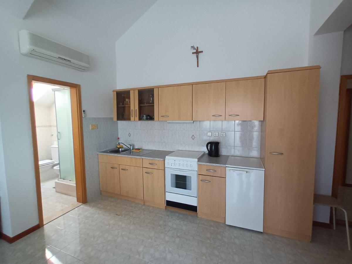 Apartmani Zokic Каштела Екстер'єр фото